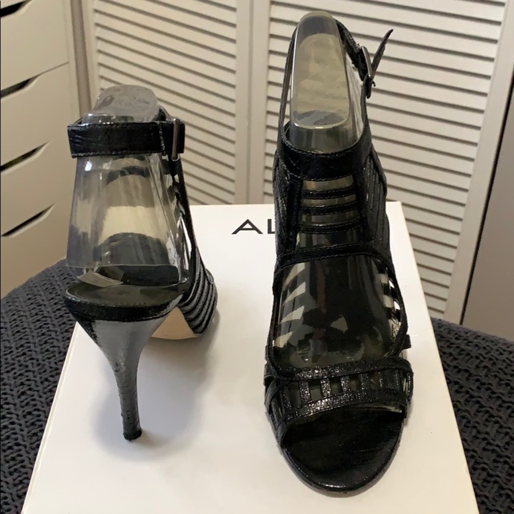 Black High Heeled Sandals